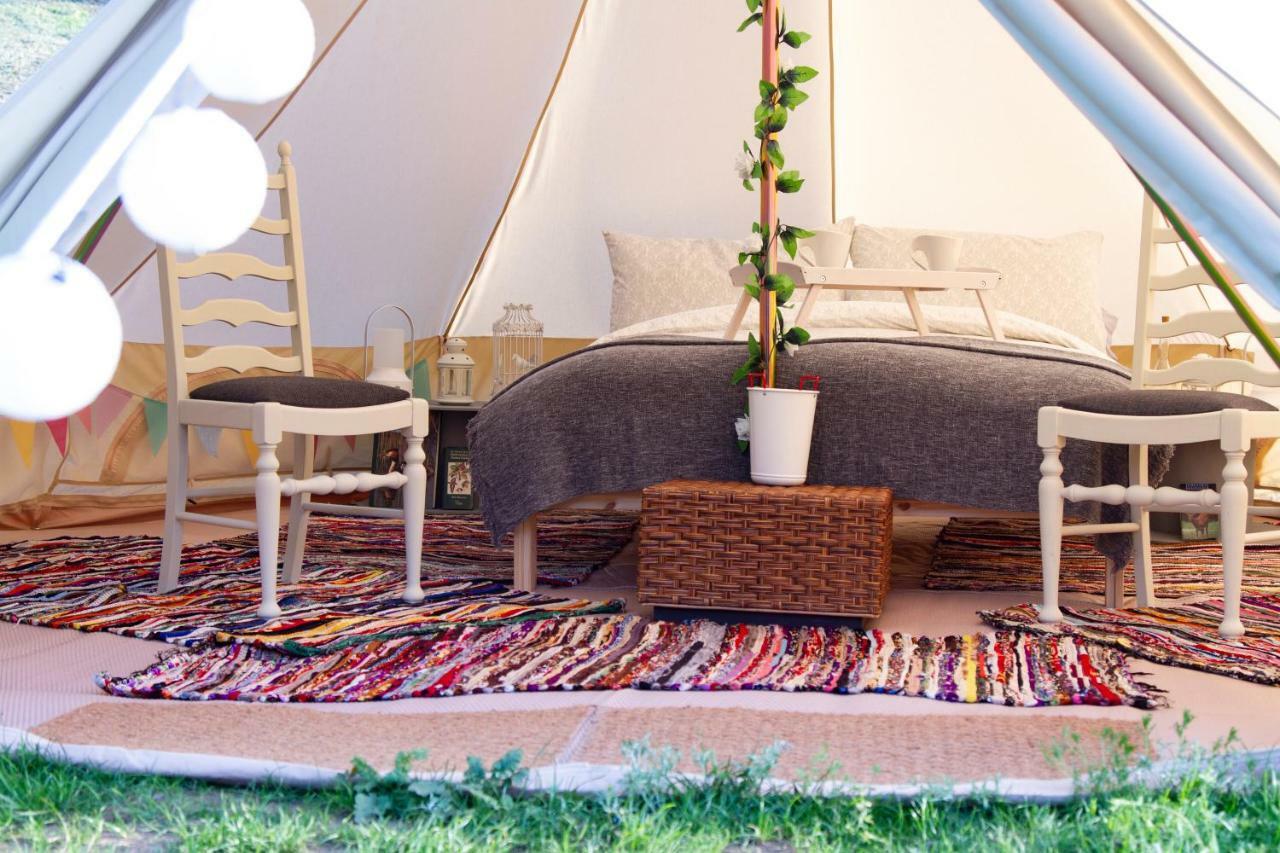 Lloyds Meadow Glamping Hotel Chester Buitenkant foto